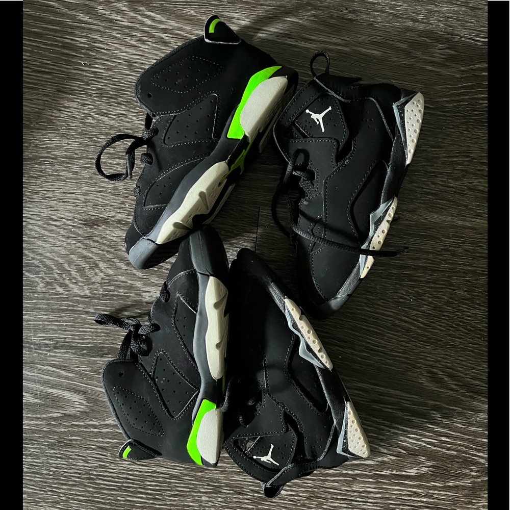 Kids jordans 10C (2 for 1 deal)